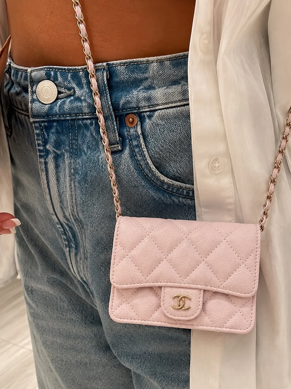 Chanel almost new Giftable pink caviar leather mini micro crossbody bag purse